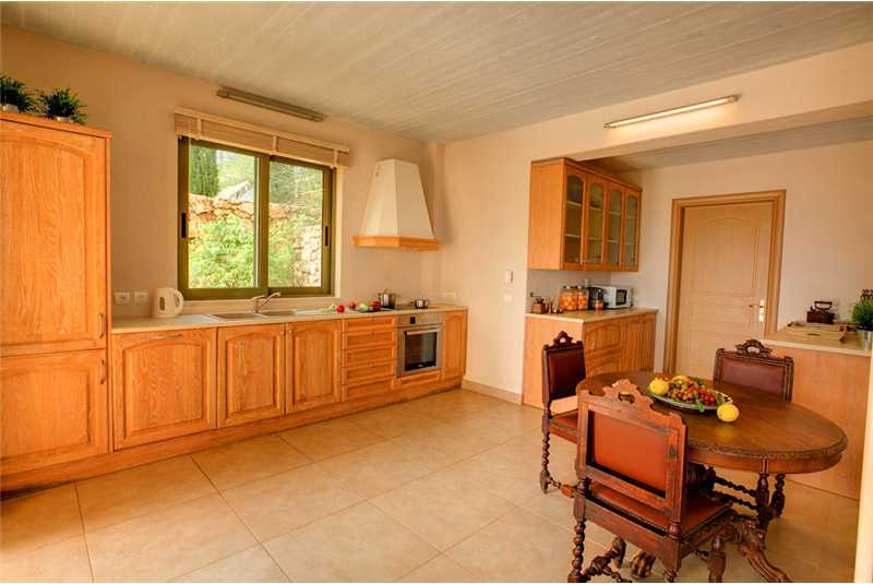  Villa Corali open plan kitchen