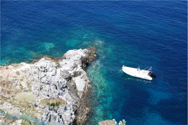 Villa Elea swimming platform for access to private Braunis beach