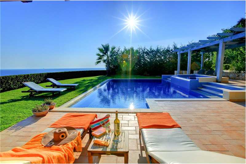 Villa Elina sun bathing area