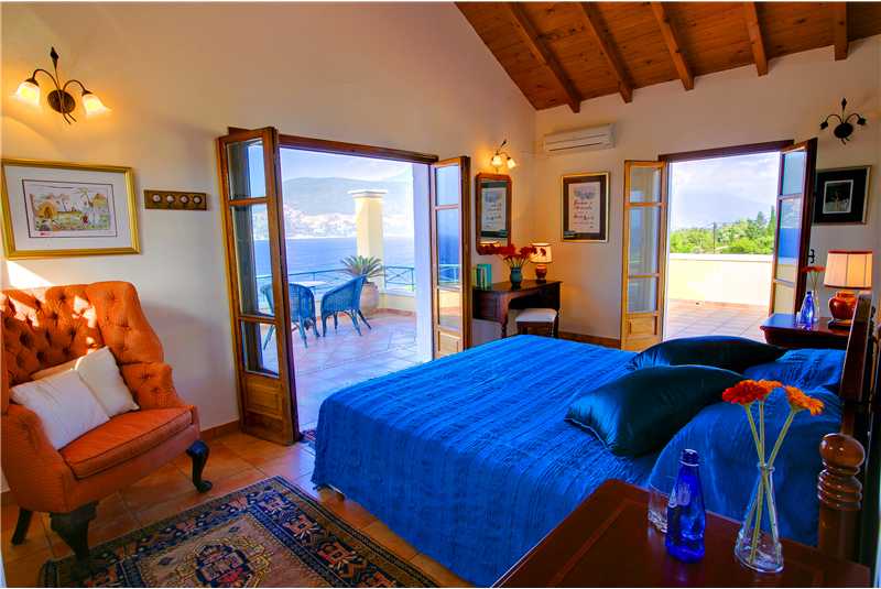 Fiscardo House first floor master double bedroom